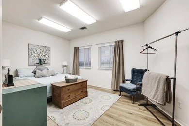 Fantastic Investment Opportunity! This duplex is ideally - photo 18