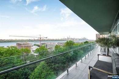 Experience luxury living at One Park in Cliffside Park, a 5-star - photo 19