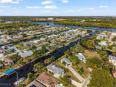 Caloosahatchee River Home For Sale in Fort Myers Florida
