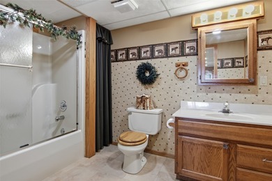 Beautifully updated Northwoods retreat on the Chippewa River - photo 21