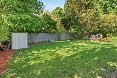 Charming 2-bedroom, 1-bath Cape located in a highly desirable - photo 28