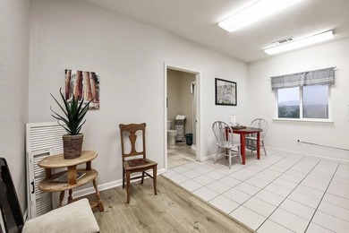 Fantastic Investment Opportunity! This duplex is ideally - photo 29