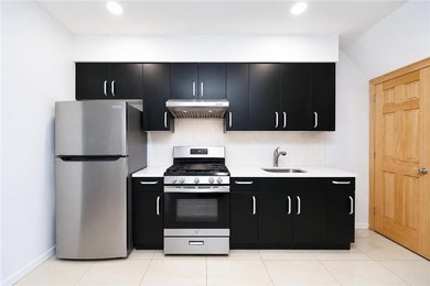 Fully renovated 2-family home in prime Bay Ridge. Building size - photo 4
