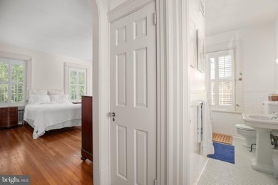 Gracious, historic home, on a corner lot in quiet neighborhood - photo 34