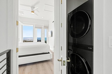Welcome to 306 W Park Place Avenue, where contemporary luxury - photo 38