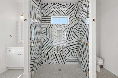 Welcome to 306 W Park Place Avenue, where contemporary luxury - photo 42
