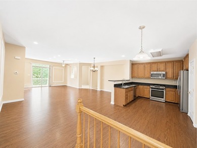 Rarely available north-facing Zinfandel model, the largest floor - photo 2