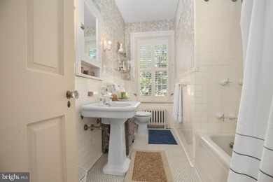 Gracious, historic home, on a corner lot in quiet neighborhood - photo 42