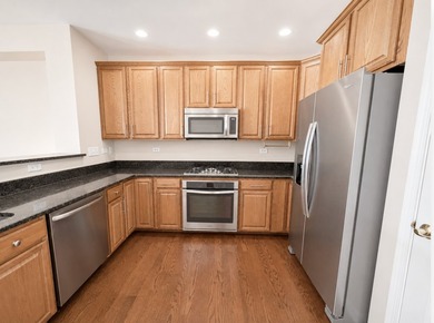 Rarely available north-facing Zinfandel model, the largest floor - photo 3
