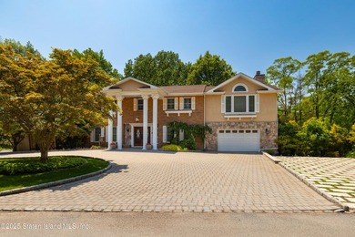 Welcome to the prestigious neighborhood of Shore Acres. This - photo 1