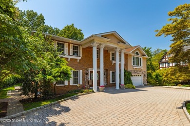 Welcome to the prestigious neighborhood of Shore Acres. This - photo 2