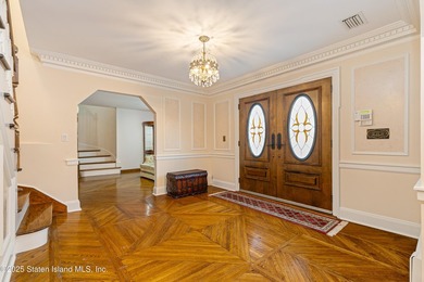 Welcome to the prestigious neighborhood of Shore Acres. This - photo 6