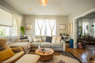 Charming Beachside Two-Family Home in the Heart of Long Beach!! - photo 3