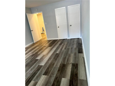 Amazing Ave X and East 13 Str location, residential corner yet - photo 8