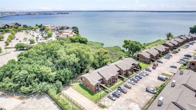 Lake Condo For Sale in Garland, Texas