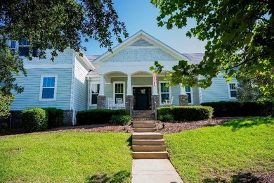 Beautiful custom-built 5BR/4BA home on a private 0.60-acre lot - photo 1