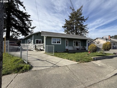 Beautiful duplex opportunity offering flexibility for both - photo 4