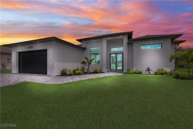 Cape Coral Lakes Area Home For Sale in Cape Coral Florida