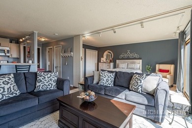TURN-KEY Upper-Level Condo - Walk to Beech Mountain Resort! - photo 11