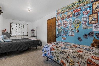 Tucked beneath towering redwoods on a full acre, this 2-bedroom - photo 24
