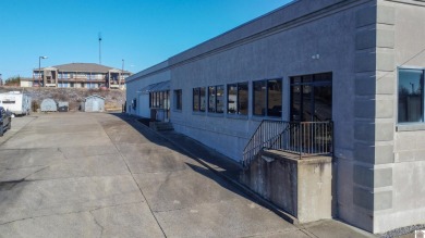 GREAT BUILDING just under 5000 sqft. already set up for a - photo 25