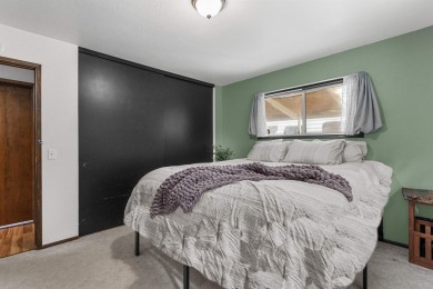 Tucked beneath towering redwoods on a full acre, this 2-bedroom - photo 28