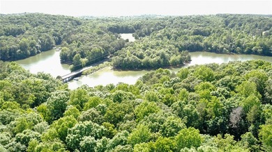 Lake Lot For Sale in Westminster, South Carolina