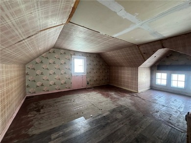 Welcome to 760 Seward St. This 1455 sq ft home, is designed to - photo 11