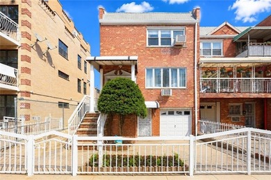 Rare-find semi-detached 2-family brick with a finished basement - photo 2