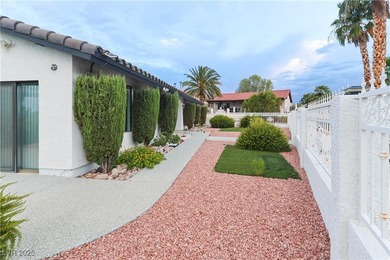Here is your Opportunity to Own in One of Boulder City's most - photo 4