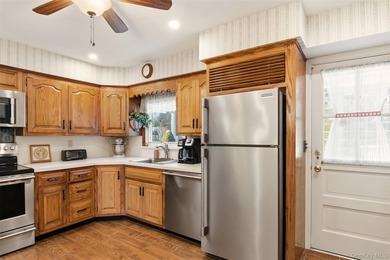 Desirable East Moriches location! This 3-bedroom, 2-bath - photo 18