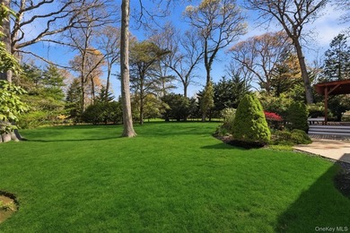 Desirable East Moriches location! This 3-bedroom, 2-bath - photo 41