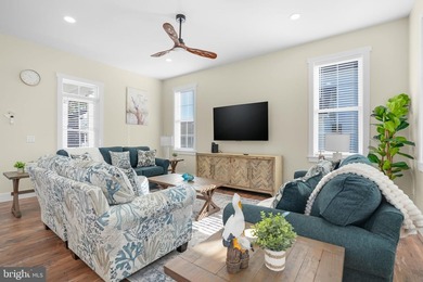 Don't miss this stunning Charleston-inspired waterview home with - photo 6