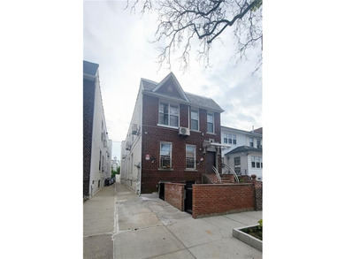 Welcome to this Extra Large 4 family brick house situated in the - photo 2