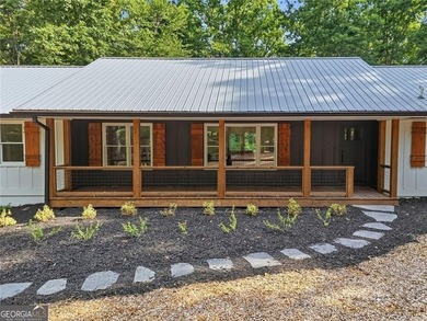 Beautifully Renovated Ranch on 2.2 Private Acres in Cherokee - photo 3