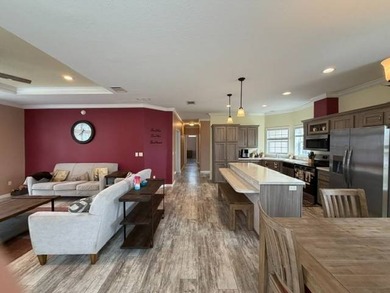 STUNNING POND & GOLF COURSE VIEWS - GOLF CART INCLUDED! - photo 6