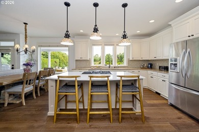 Rare Opportunity in the gated Stonegate Estates, a unique - photo 11