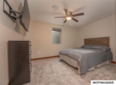 Why wait to build, move right into this stunning 5 bed, 3 bath - photo 13