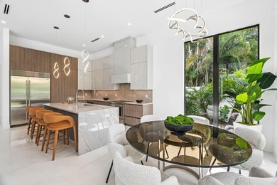 Perfectly positioned in the highly desirable Lake Floresta - photo 14