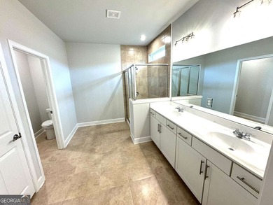 Stunning NEW Construction Home in Sold-Out 55+ Active Adult - photo 15