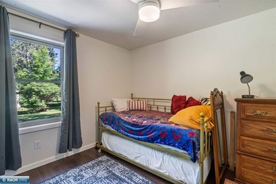 Welcome to coveted Fayal Township! This beautifully updated home - photo 15
