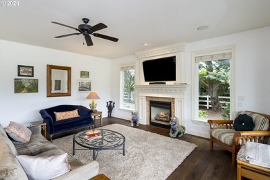 Rare Opportunity in the gated Stonegate Estates, a unique - photo 15