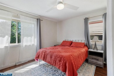 Welcome to coveted Fayal Township! This beautifully updated home - photo 18