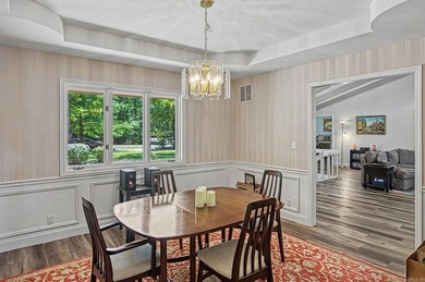 Nestled on a premier Lake Balboa street, this waterfront estate - photo 24