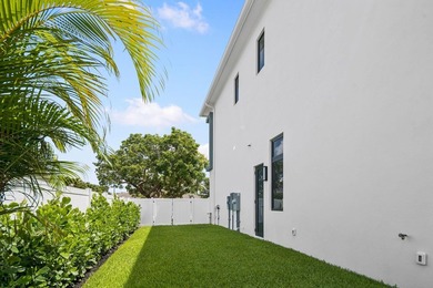 Perfectly positioned in the highly desirable Lake Floresta - photo 29
