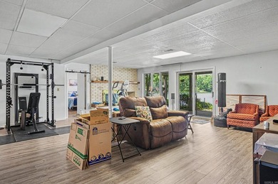 Nestled on a premier Lake Balboa street, this waterfront estate - photo 38