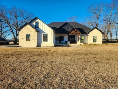 (private lake, pond, creek) Home For Sale in Greenbrier Arkansas