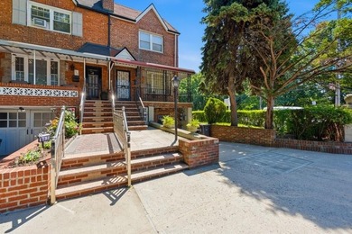 Being offered for this first time in over 30 years, this brick - photo 3