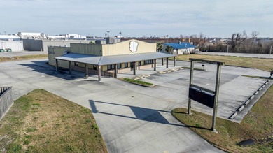 Recently built 5,003 SF meat market/restaurant on 1.059 acres