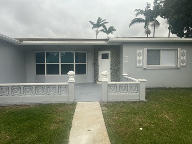 This incredible and very spacious fully upgraded home. Features - photo 4
